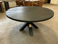 Eetkamertafel