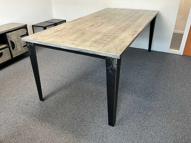 Eetkamertafel - afbeelding 1 van  8