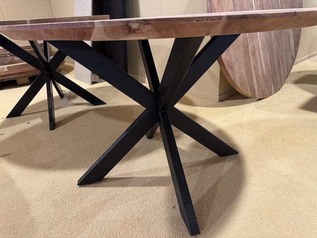 Eettafel, acaciahout, zwart metalen spinpoot - afbeelding 4 van  5