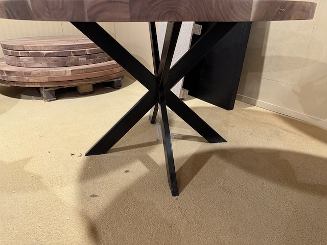 Eettafel, acaciahout, zwart metalen spinpoot - afbeelding 4 van  5