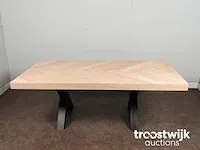 Eettafel eiken visgraat blad 220 x 98 cm - afbeelding 3 van  6