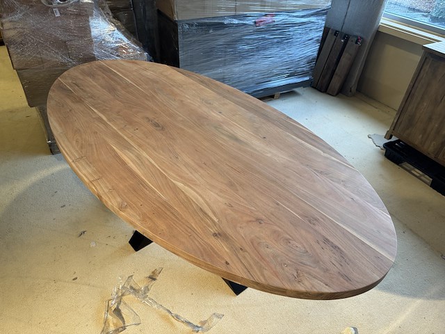 Eettafel, naturel acaciahout, zwart metalen spinpoot - afbeelding 2 van  5