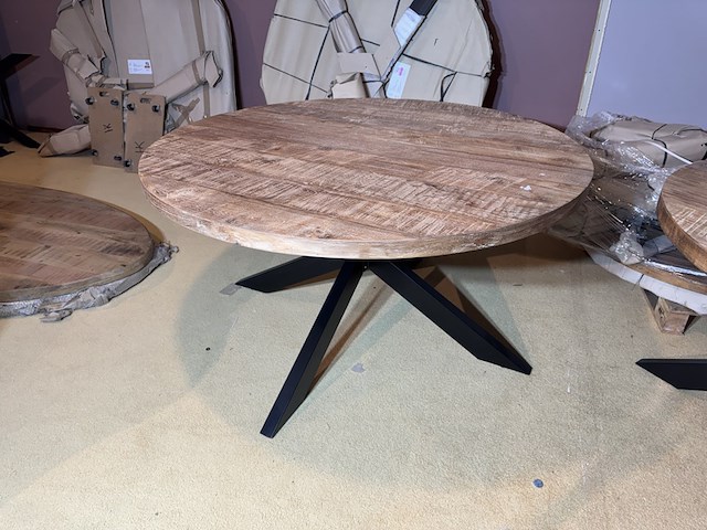 Eettafel rond, mangohout, zwart metalen spinpoot - afbeelding 1 van  5