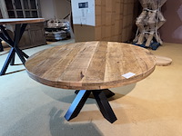 Eettafel rond, naturel mangohout, zwart metalen spinpoot - afbeelding 2 van  4