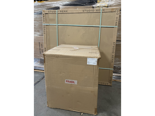 Eettafel, studio henk | 130x4cm | hpl fenix nero ingo verjongde randafwerking, zwart - afbeelding 2 van  2