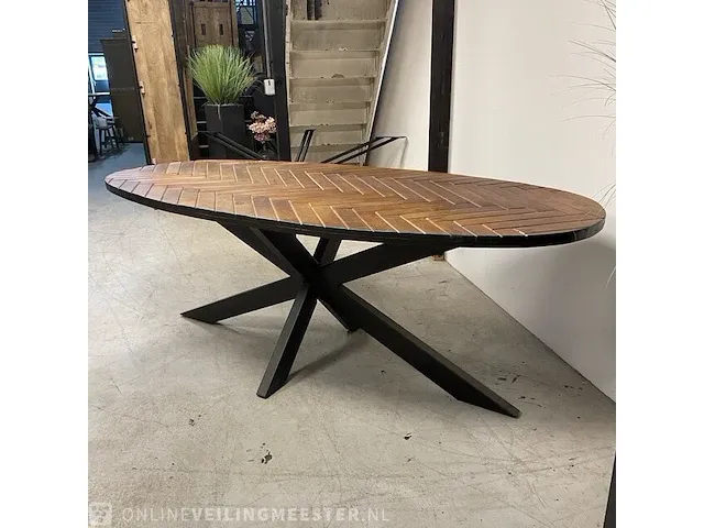 Eettafel visgraat bruin richfield, bruin, bouwjaar 2023 - afbeelding 2 van  5