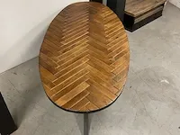 Eettafel visgraat bruin richfield, bruin, bouwjaar 2023 - afbeelding 3 van  5