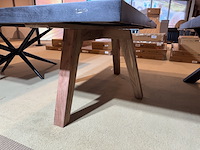 Eettafel, zwart hardhout, houten onderstel - afbeelding 3 van  5