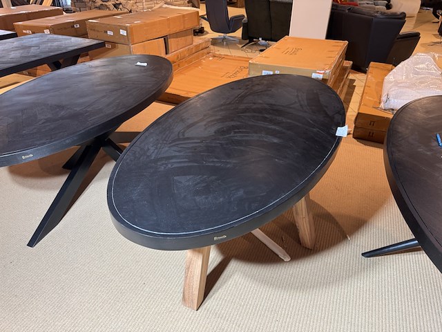 Eettafel, zwart hardhout, houten spinpoot - afbeelding 2 van  5