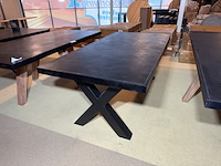 Eettafel, zwart hardhout, zwart metalen x-poot - afbeelding 1 van  5