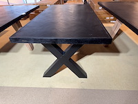 Eettafel, zwart hardhout, zwart metalen x-poot - afbeelding 3 van  5