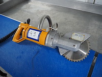 Efa - afbeelding 2 van  9