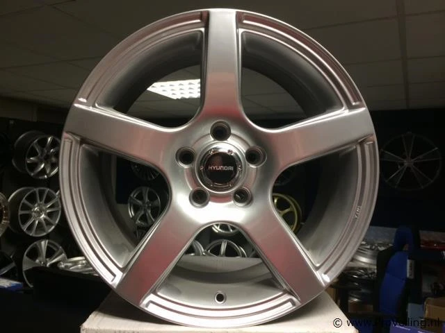Effezeta fz5031 aluminium velgenset - 5x114.3 8j et40 - afbeelding 1 van  3
