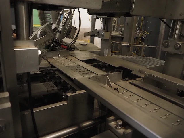 Egli / abb - afbeelding 20 van  49