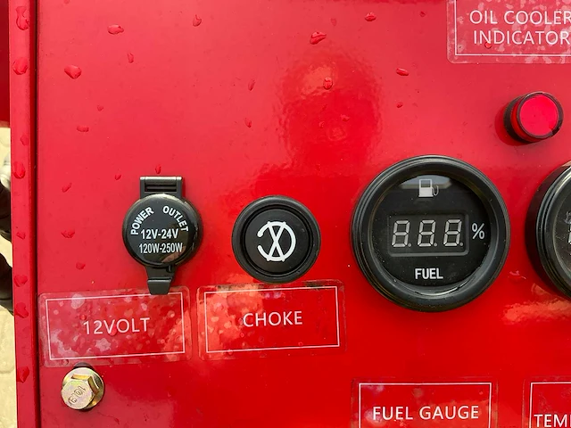 Egn eg380t (2 cilinder motor) rups schranklader - afbeelding 9 van  28