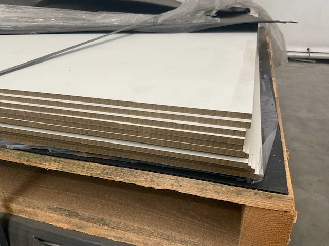 Egs hardhouten werkblad 2800x1250x6mm (40x) - afbeelding 1 van  8