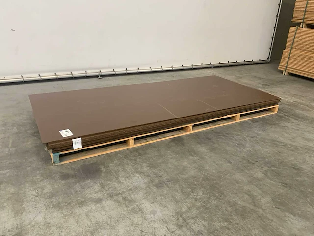Egs mpb hardhouten werkblad 2800x1250x6mm (16x) - afbeelding 1 van  6