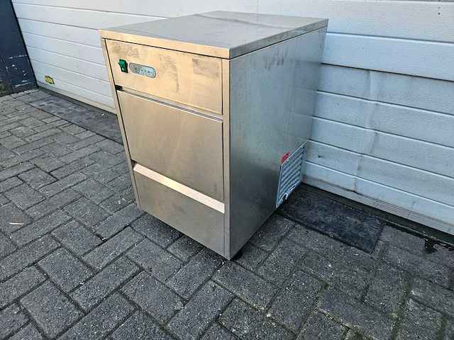 Eh - zb-26 - ijsblokjesmachine - afbeelding 2 van  5