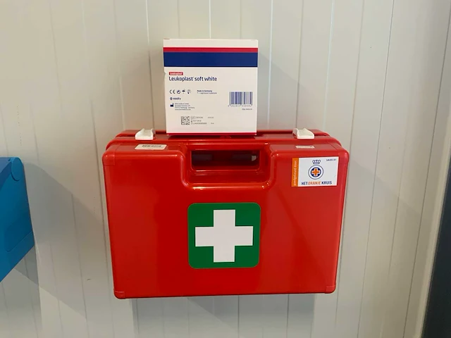 Ehbo kist - afbeelding 3 van  4