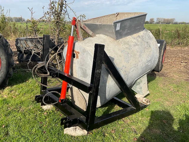 Eigen bouw betonmixer - afbeelding 1 van  8