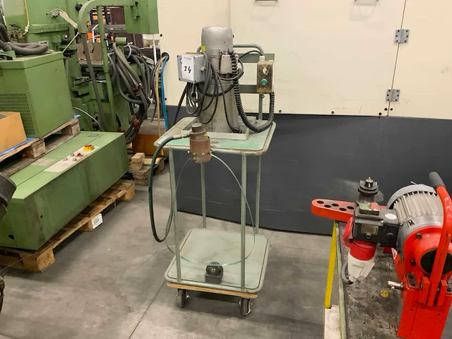 Eigen bouw mobiele ponsmachine - afbeelding 1 van  5