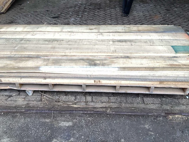 Eik europees - kd ovengedroogd 3100x1300x310 mm - planken (32x) - afbeelding 2 van  8
