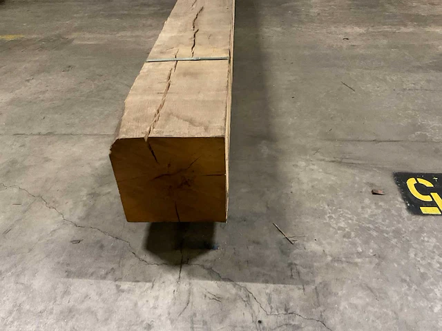 Eiken balk 250x250 mm - afbeelding 4 van  5
