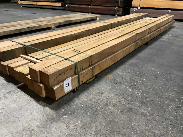 Eiken balken 100x100 mm (15x) - afbeelding 1 van  5