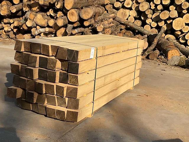 Eiken balken 100x100 mm (42x) - afbeelding 1 van  5