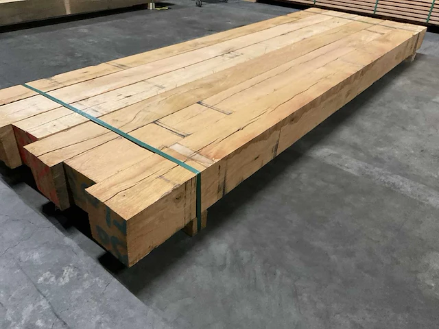 Eiken balken 150x150 mm (6x) - afbeelding 3 van  5