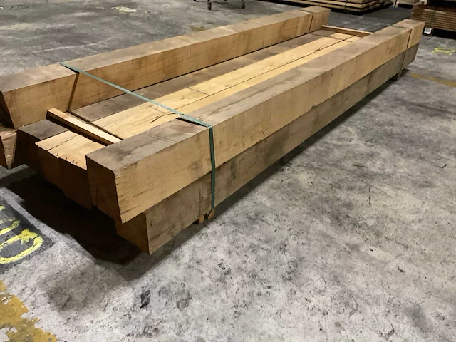Eiken balken 150x150 mm (8x) - afbeelding 3 van  5