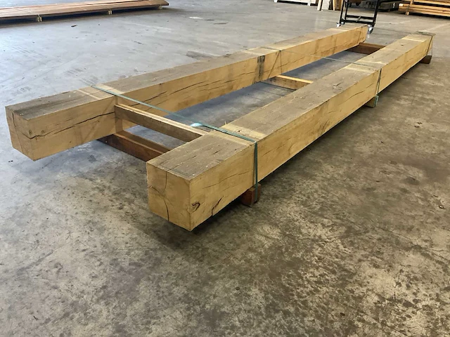 Eiken balken 200x200 mm (2x) - afbeelding 3 van  5