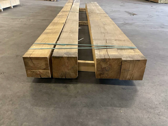 Eiken balken 200x200 mm (4x) - afbeelding 2 van  5
