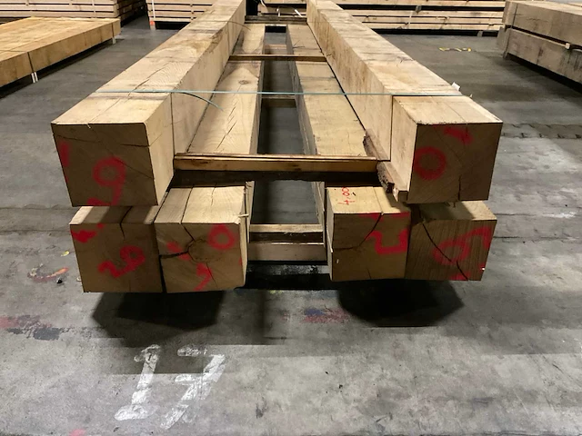 Eiken balken 200x200 mm (6x) - afbeelding 2 van  5