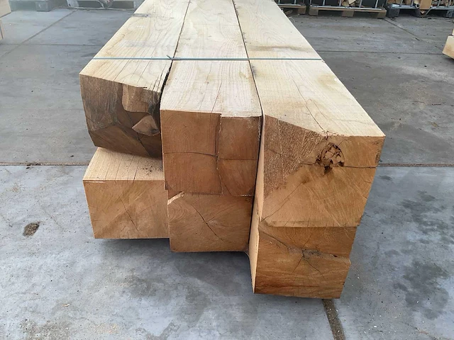 Eiken balken 250x250 mm (6x) - afbeelding 4 van  5