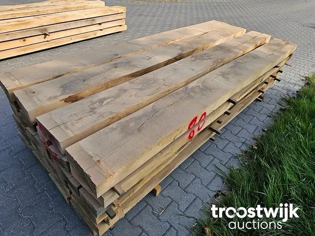 Eiken balken 26 stuks ovengedroogd diverse afmetingen 255cm breedte 14-24cm dikte 7,5cm - afbeelding 2 van  6