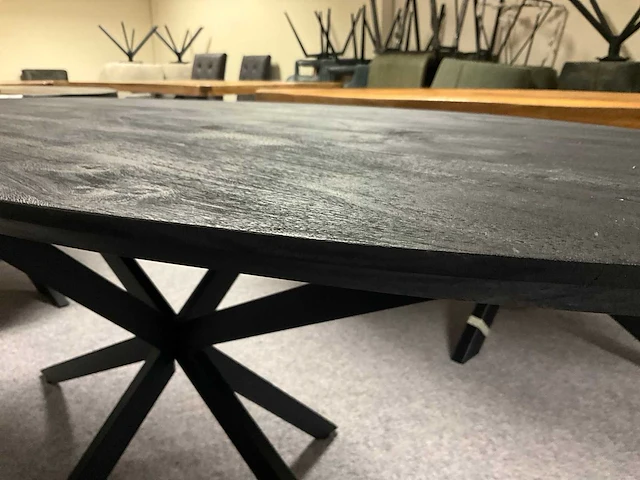 Eiken black brust tafel - afbeelding 5 van  5