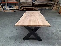 Eiken boomstam eettafel 220 cm. - afbeelding 3 van  4