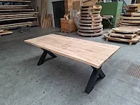 Eiken boomstam eettafel 220 cm. - afbeelding 4 van  4