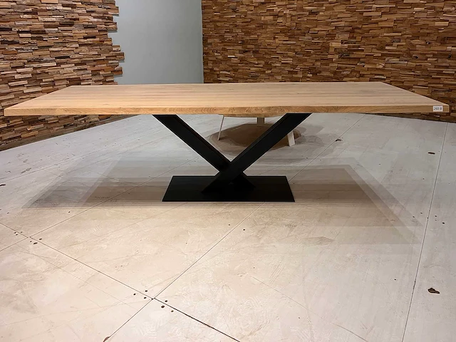 Eiken boomstam eettafel 260 cm. - afbeelding 5 van  5