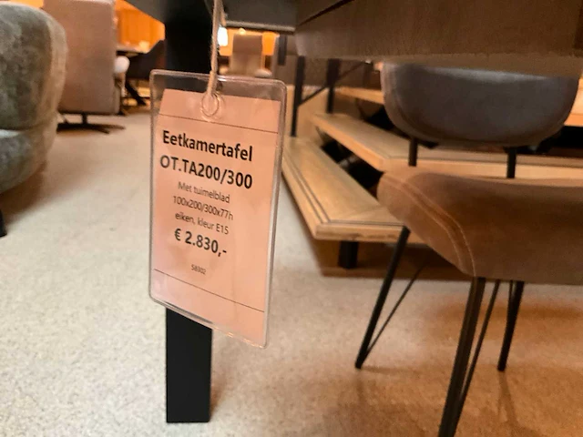 Eiken eetkamertafel met tuimelblad - afbeelding 9 van  9