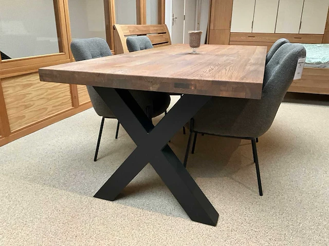 Eiken eetkamertafel - afbeelding 1 van  8