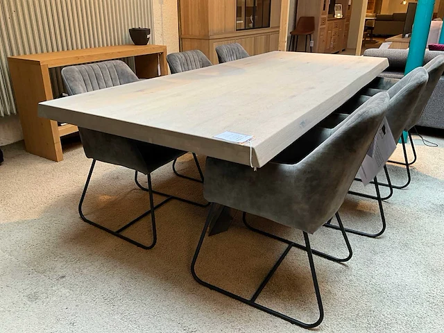 Eiken eetkamertafel - afbeelding 1 van  9