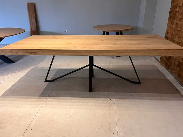 Eiken eettafel 240 cm. - afbeelding 2 van  6