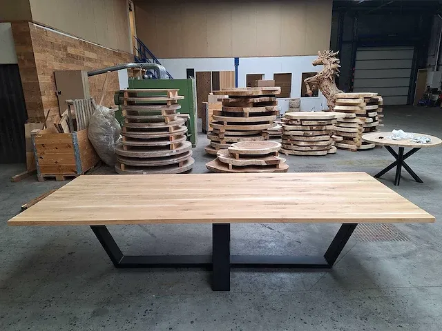 Eiken eettafel 320 cm - afbeelding 1 van  5