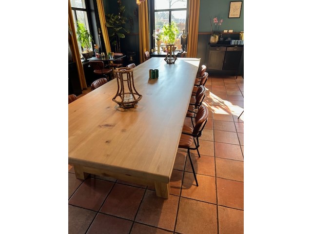 Eiken eettafel rechthoek a poot 450 cm lang - afbeelding 2 van  13