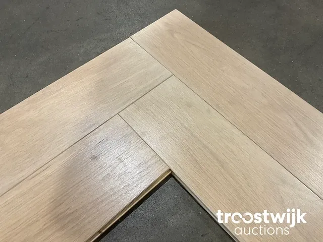 Eiken parket visgraat vloerdelen (ca. 6 m²) - afbeelding 8 van  9