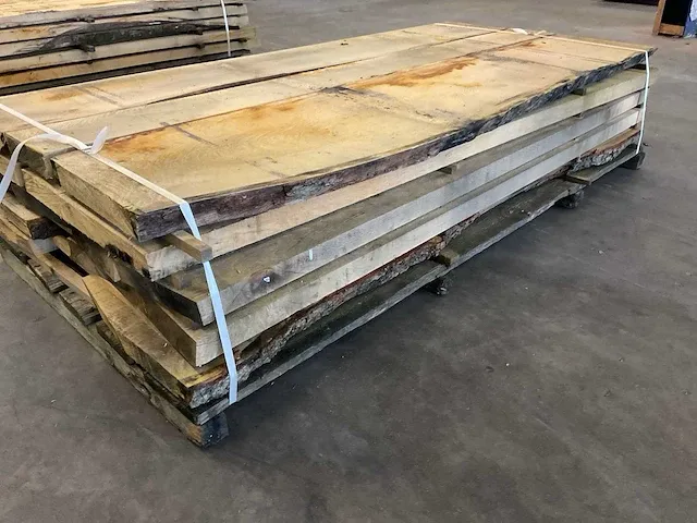 Eiken planken ca. 0,530 m³ - afbeelding 1 van  5