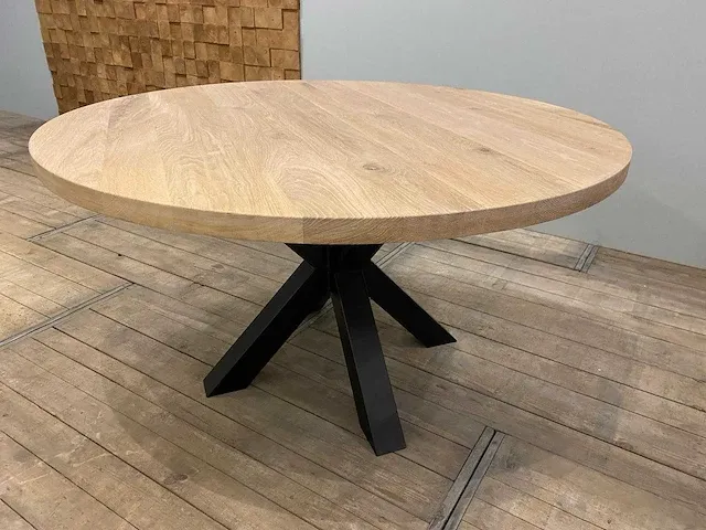 Eiken ronde eettafel 130 cm. - afbeelding 3 van  4