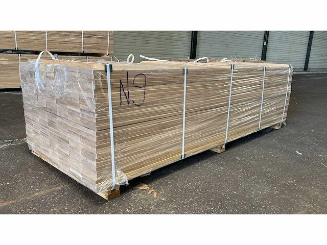 Eikenhout plank 220cm geschaafd gedroogd (28x) - afbeelding 1 van  9